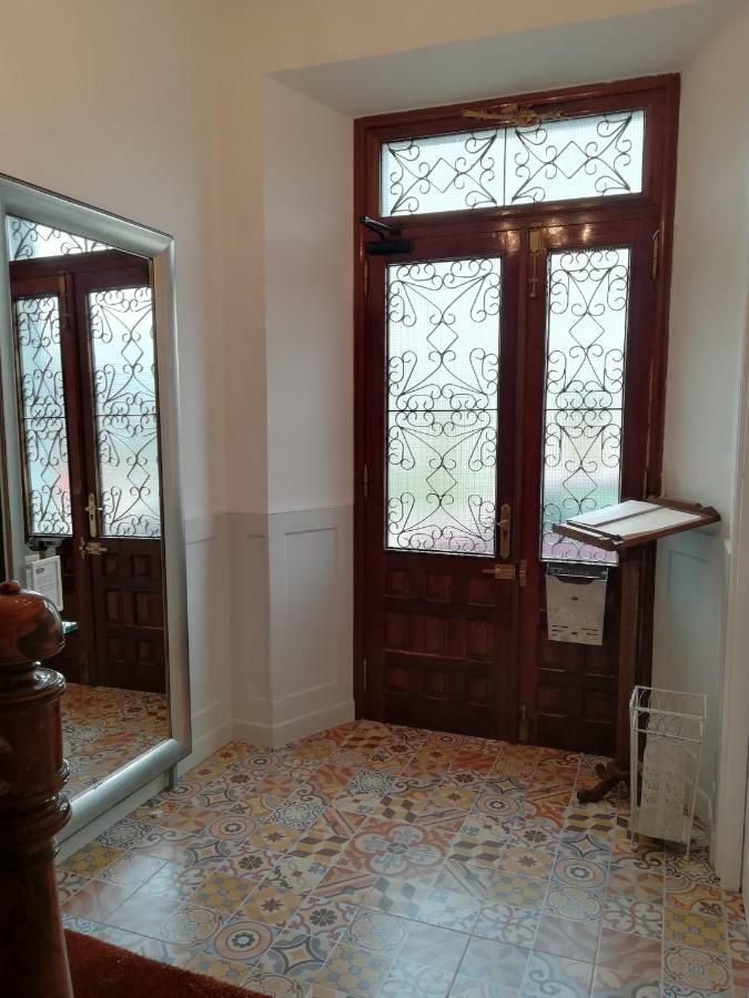 Casa Simon Hotel ตริอากาสเตลา ภายนอก รูปภาพ